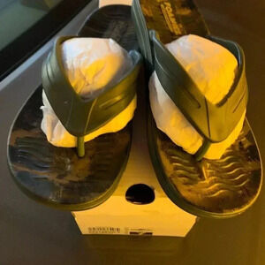 Sketcher Foamies flip Flips Size 7